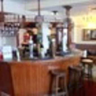 Hostal Holroyd Arms