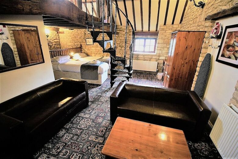 Hostal The Kings Arms