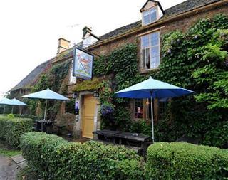 Hostal The Falkland Arms