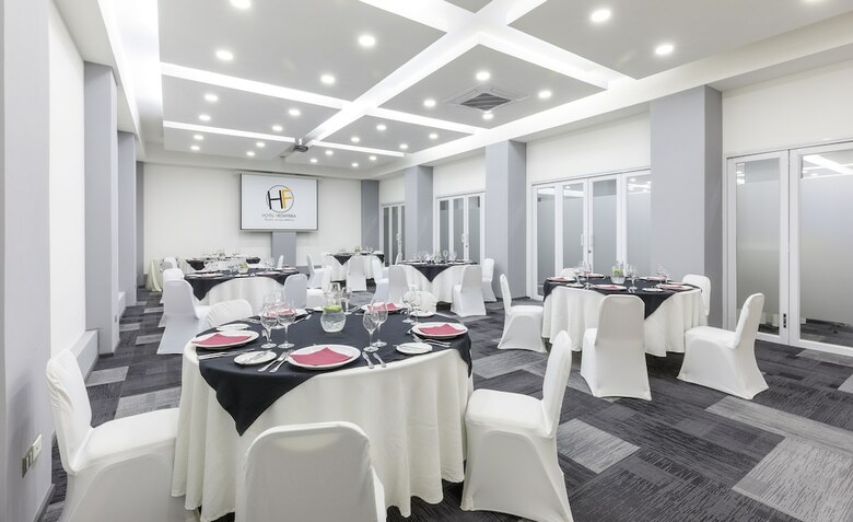Hotel Frontera Cl�sico