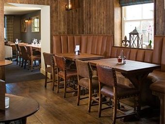 Hostal Derby Arms