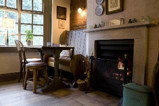 Hostal Burlton Inn
