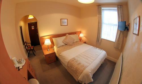 Bowden Lodge Hotel