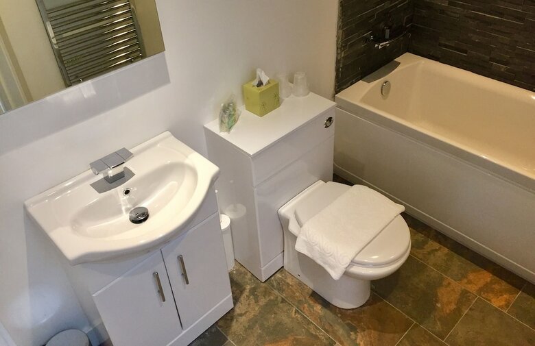 Hotel Thatched Cottage