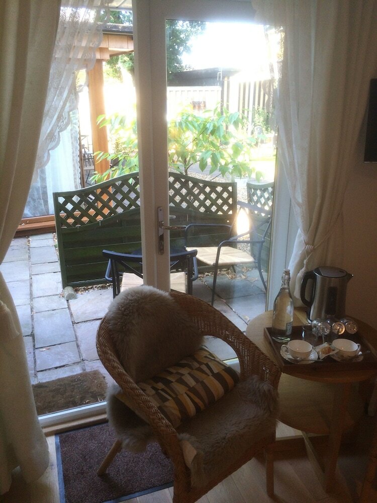 Hotel Thatched Cottage