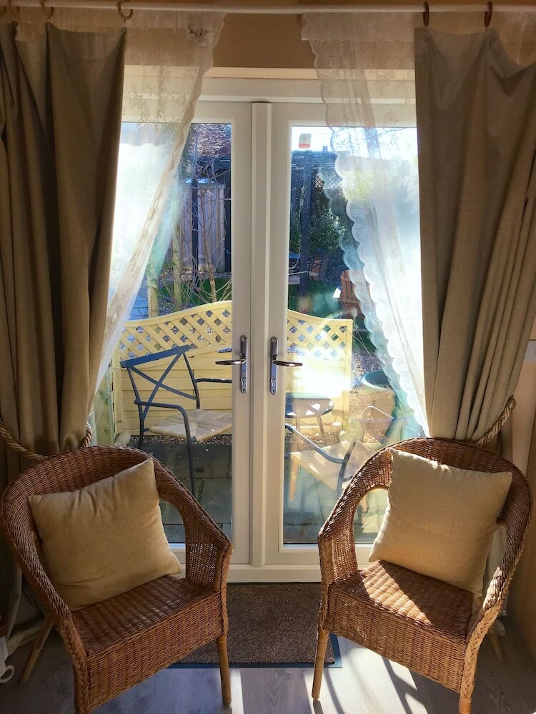 Hotel Thatched Cottage