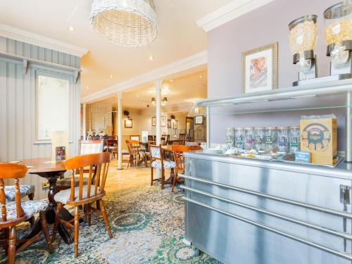 Hostal The Brunel Inn