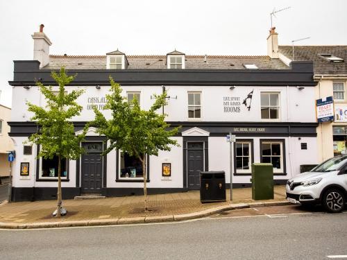 Hostal The Brunel Inn