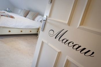 Hostal The Three Tuns Hotel