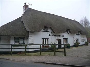 Hostal The White Horse