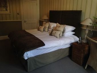 Hotel Falcon Manor