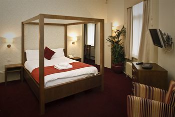 The Crown Hotel