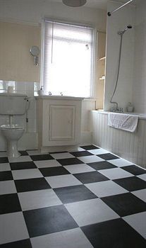 Hostal 20 At The Kings