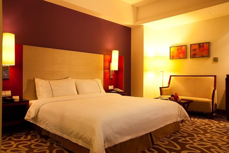 Hotel Days Luohu