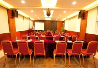 Hotel Days Luohu