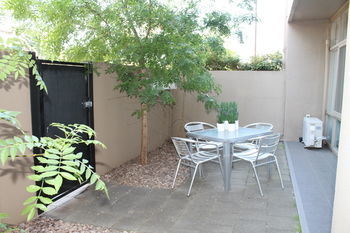 Aparthotel Adelaide Dresscircle Apartment - Ward St