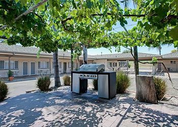 Econo Lodge Moree Spa Motor Inn