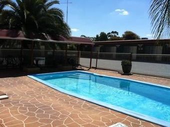 Ardeanal Motel West Wyalong