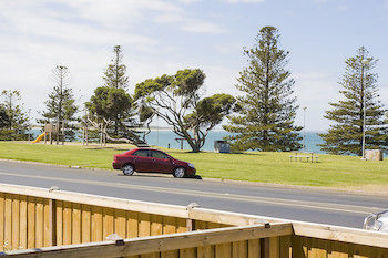 Two Bays Apartments