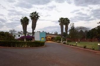 Seasons Hotel Newman