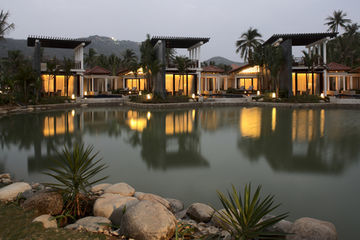 Hotel Banyan Tree