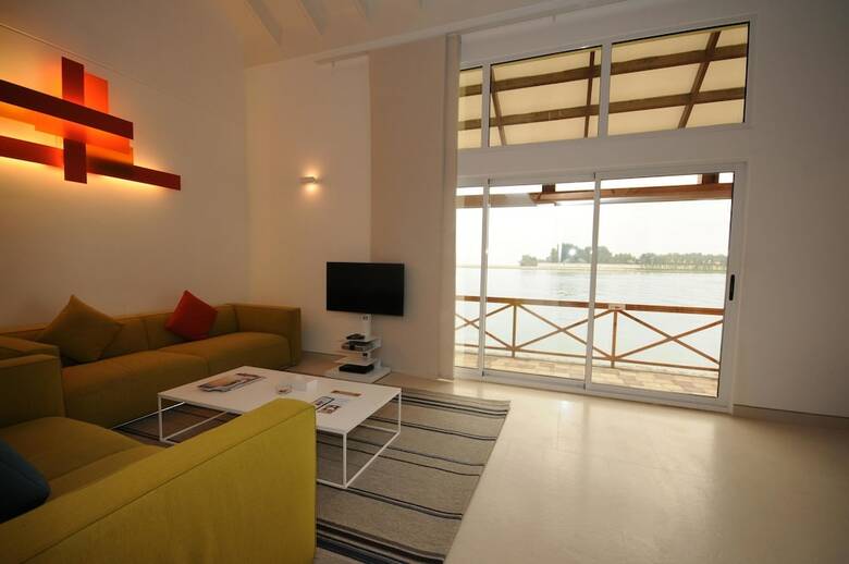 Al Bander Hotel & Resort