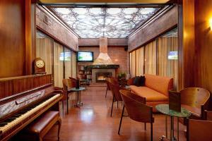 Aparthotel Lancaster House