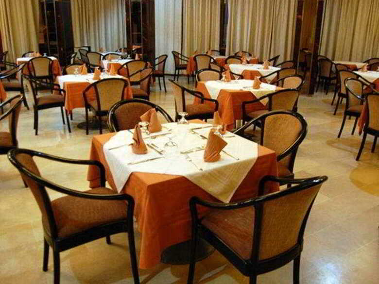 Hotel Diplomat