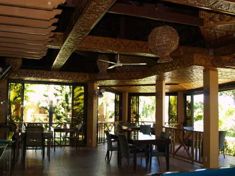 Hotel Anda White Beach Resort