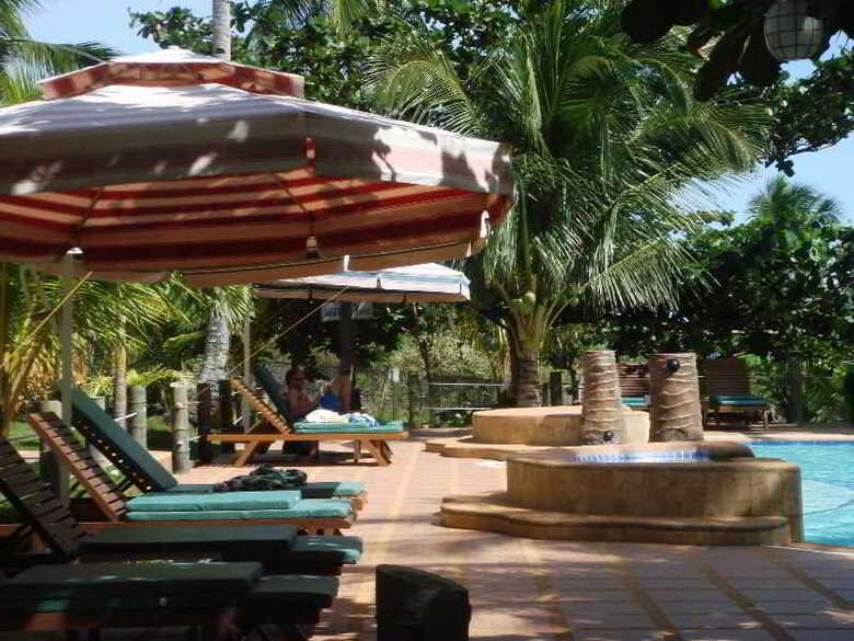 Hotel Anda White Beach Resort