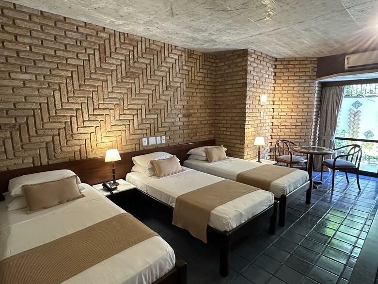 Catharina Paragua�u Hotel