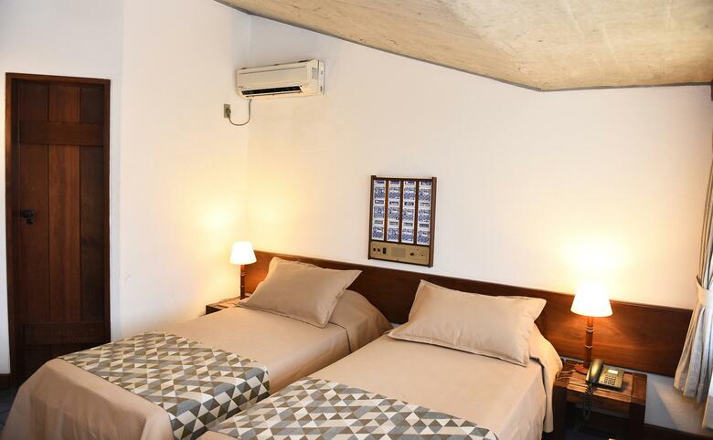 Catharina Paragua�u Hotel