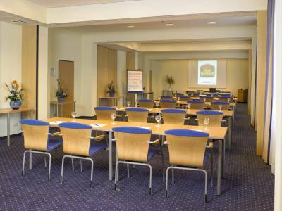 Hotel TRYP By Wyndham Luebeck Aquamarin