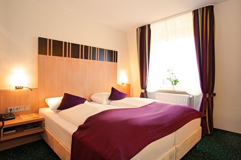 Favored Hotel Hansa