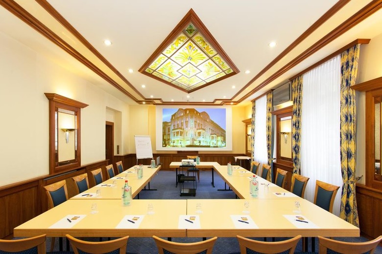Favored Hotel Hansa