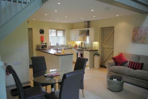 Frith Farm House Cottages