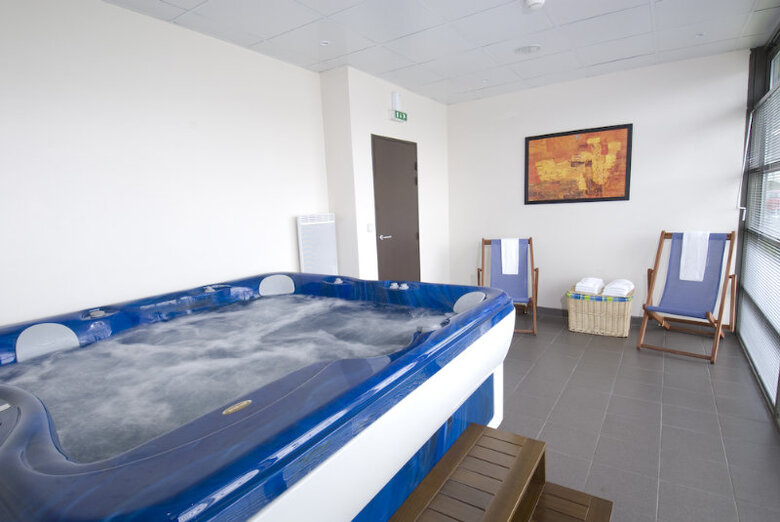 Hotel Suite Home Saran