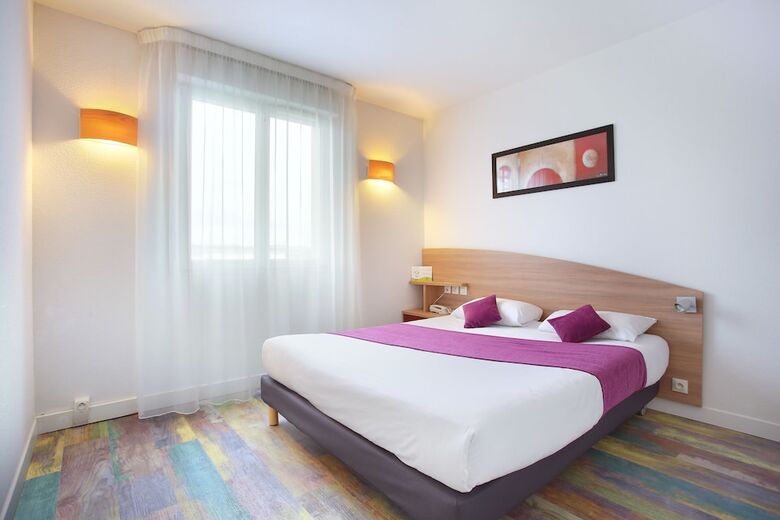 Hotel Suite Home Saran