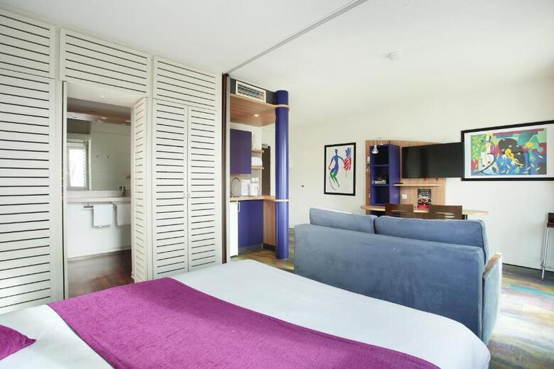 Hotel Suite Home Saran