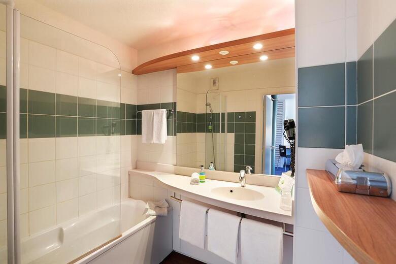 Hotel Suite Home Saran