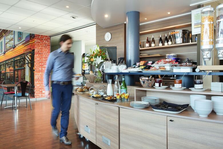 Hotel Suite Home Saran