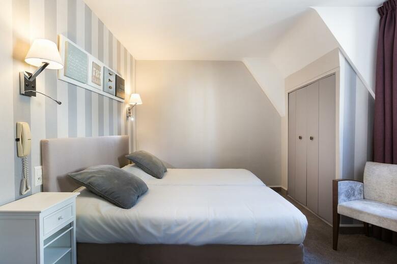 Hotel Ajoncs D'or