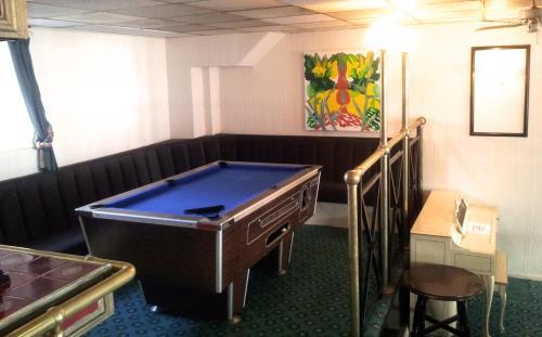 The New Osterley Hotel