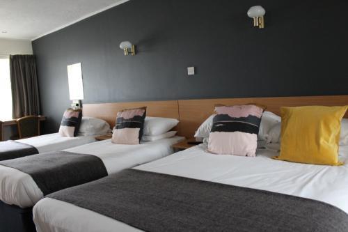 Hotel The Town & Country Lodge