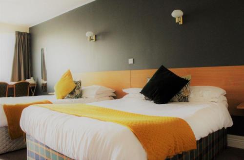 Hotel The Town & Country Lodge