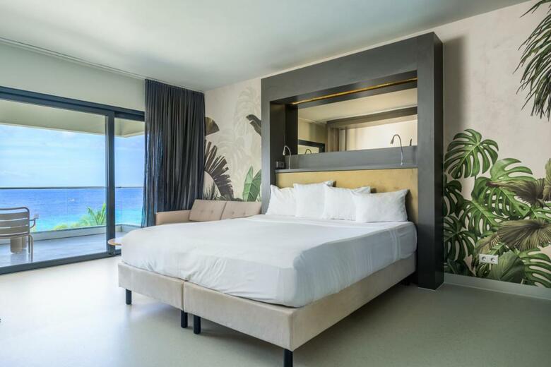 Papagayo Beach Hotel