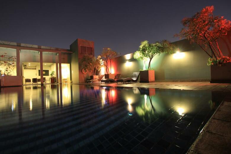 Sparks Hotel