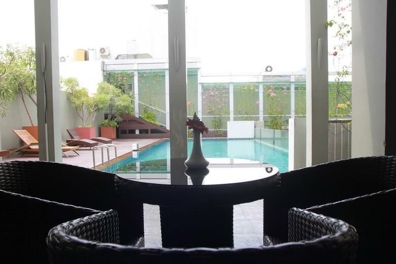 Sparks Hotel