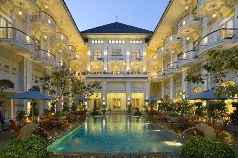 Hotel Phoenix