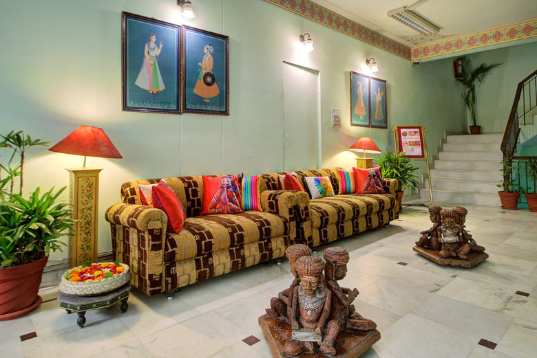 Hotel Sarang Palace